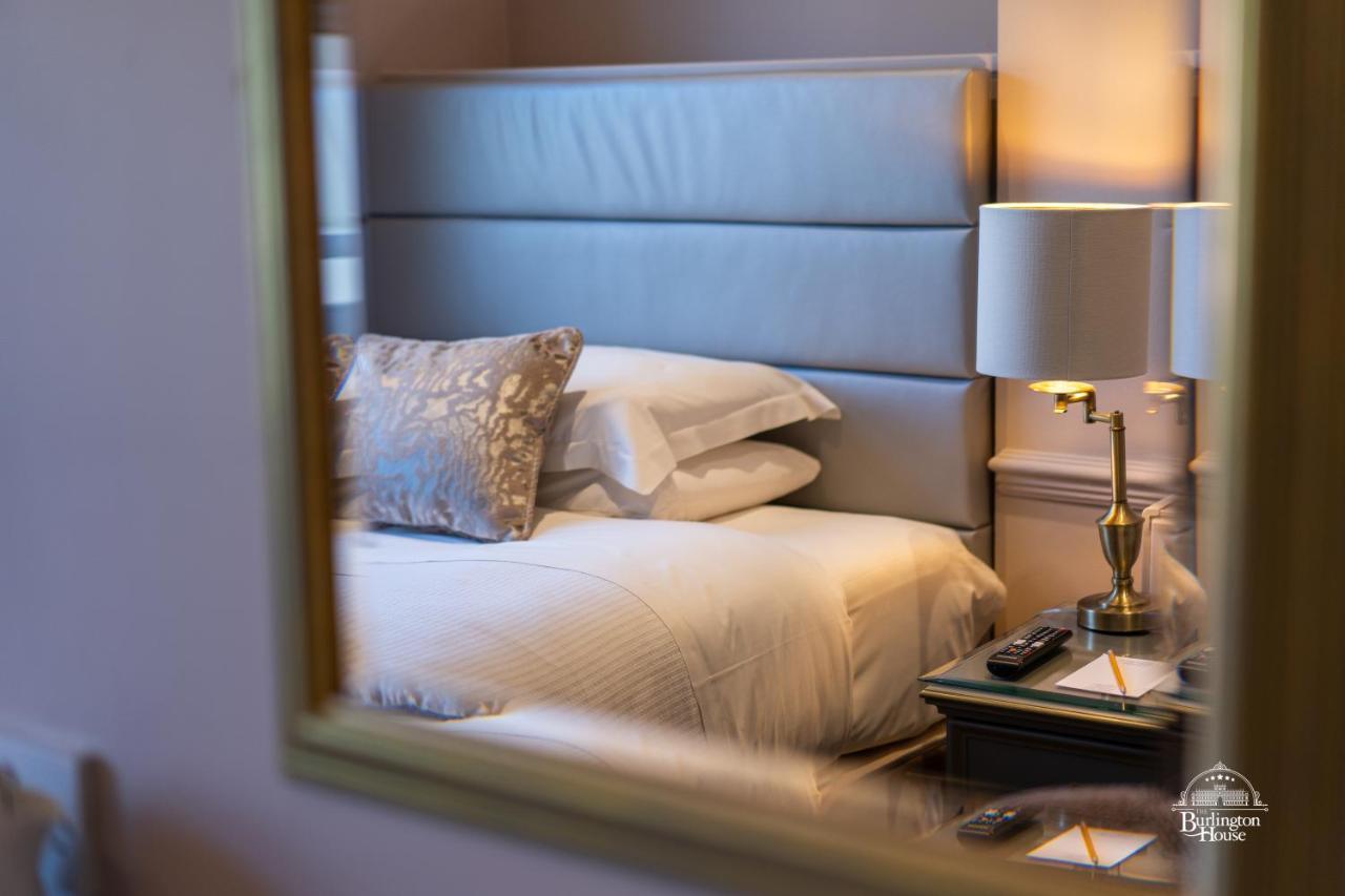 Bed and Breakfast Burlington House Boutique Oksford Zewnętrze zdjęcie A bedroom at the hotel