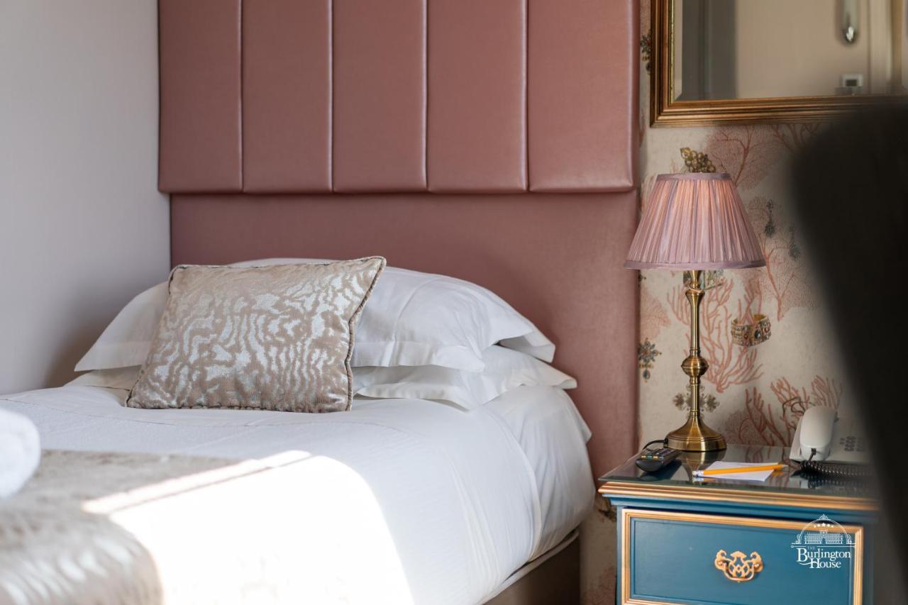 Bed and Breakfast Burlington House Boutique Oksford Zewnętrze zdjęcie A bedroom at the hotel