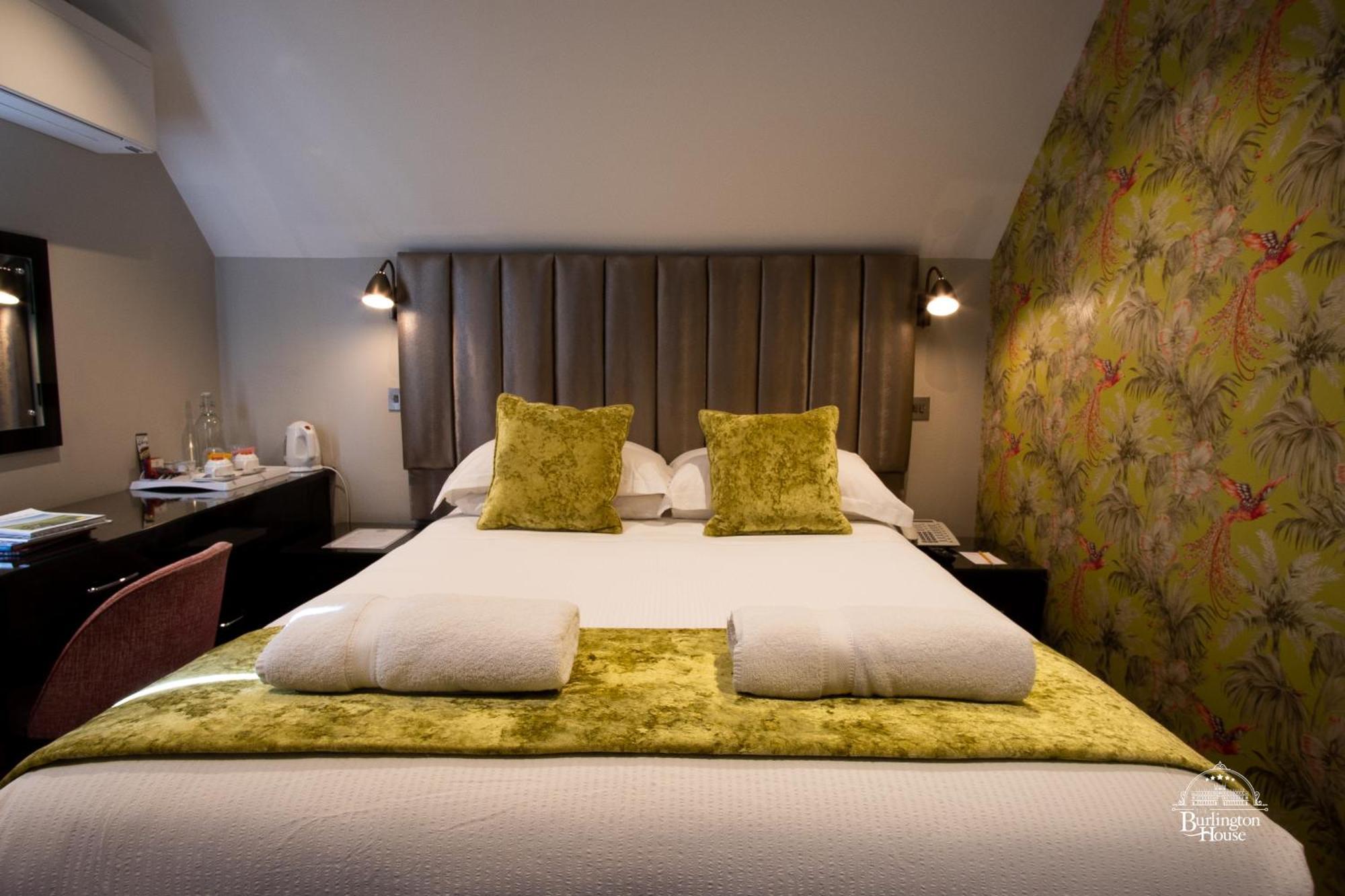 Bed and Breakfast Burlington House Boutique Oksford Pokój zdjęcie A bedroom at The Old Bank Hotel