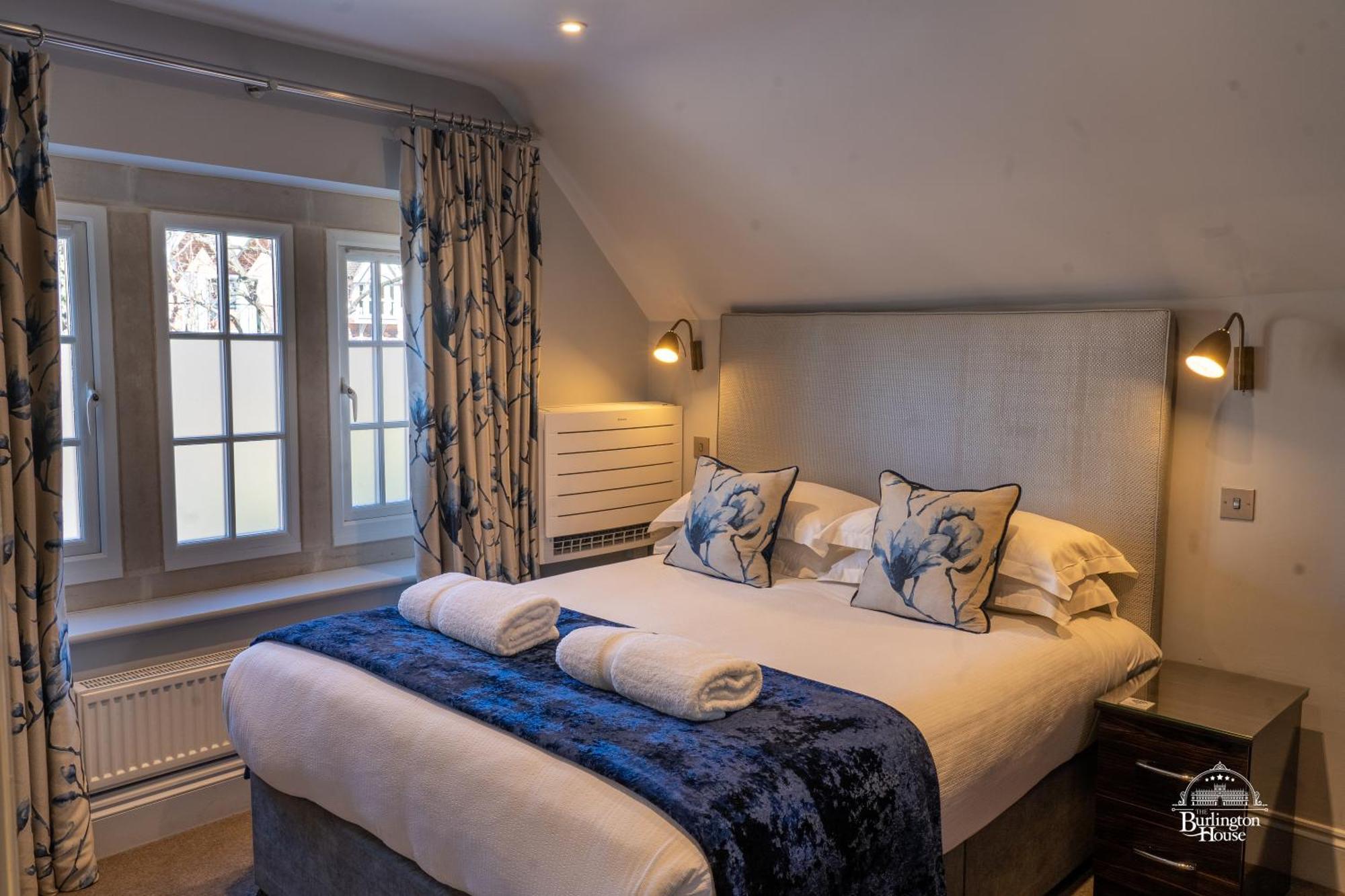 Bed and Breakfast Burlington House Boutique Oksford Zewnętrze zdjęcie A bedroom at The Old Vicarage Hotel