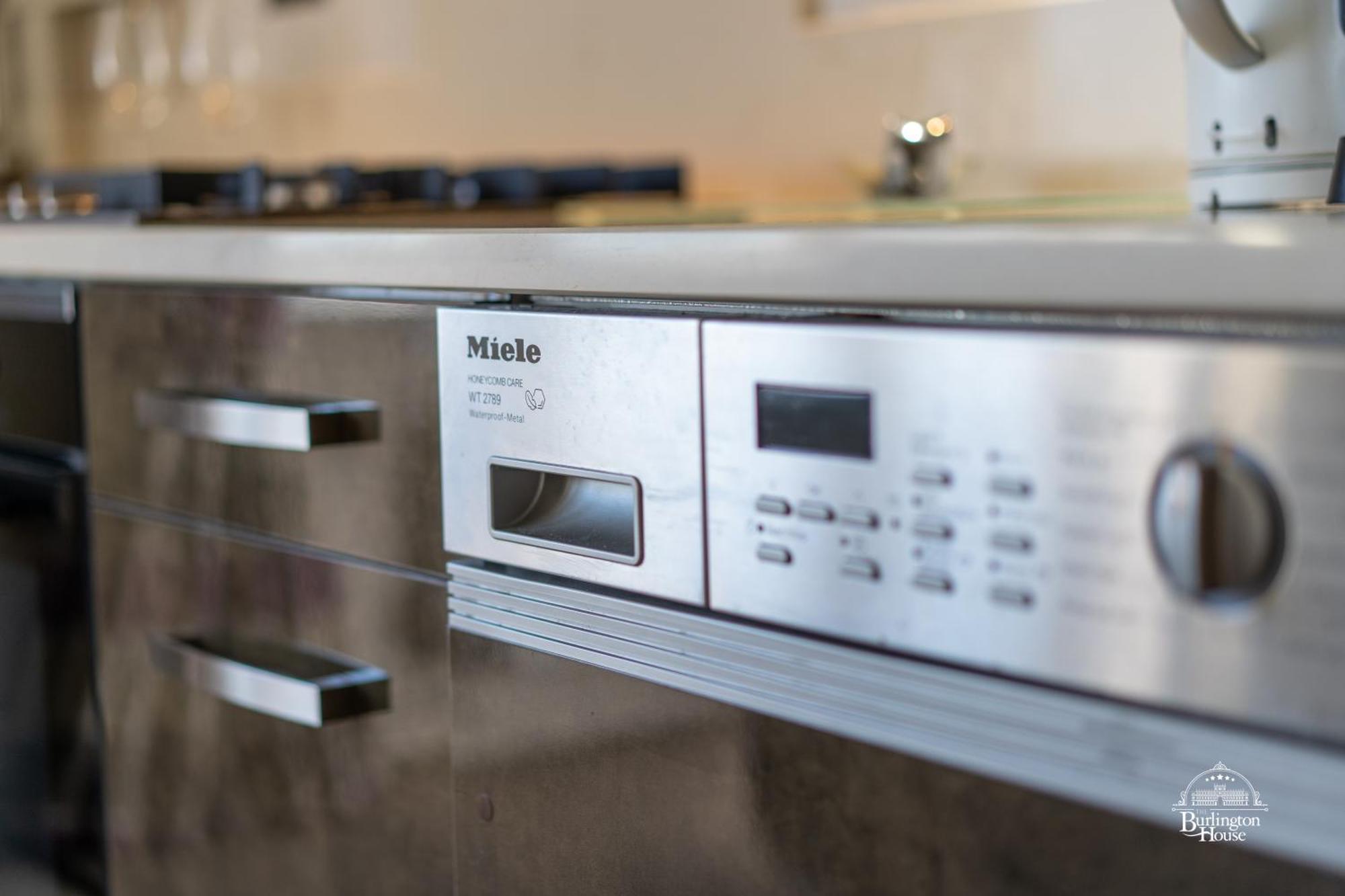Bed and Breakfast Burlington House Boutique Oksford Zewnętrze zdjęcie Miele dishwasher